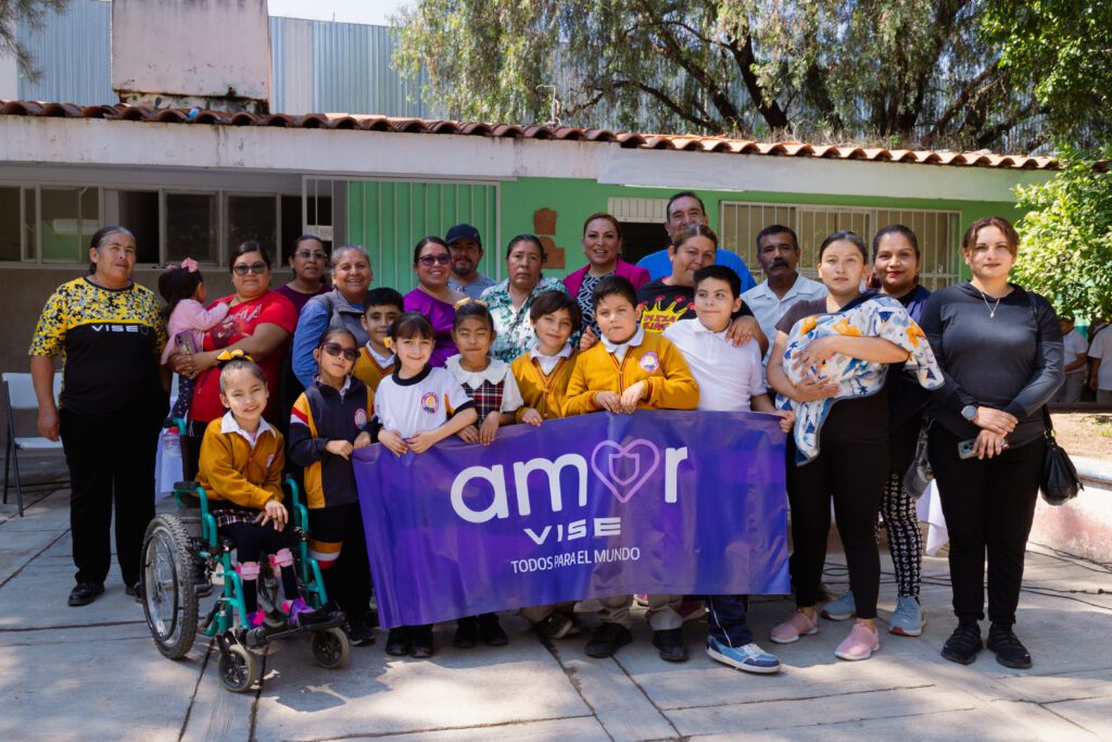 EntregadeBañosPrimariaAMOR_Octubre2025-13